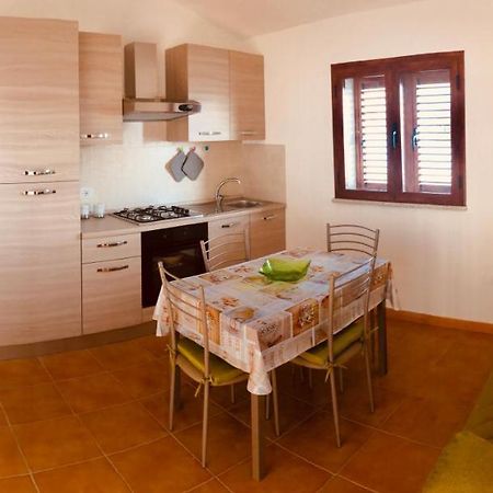 Siniscola Casa Vacanze Olmo מראה חיצוני תמונה