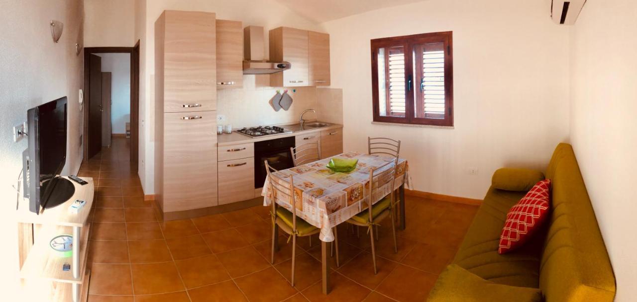 Siniscola Casa Vacanze Olmo מראה חיצוני תמונה
