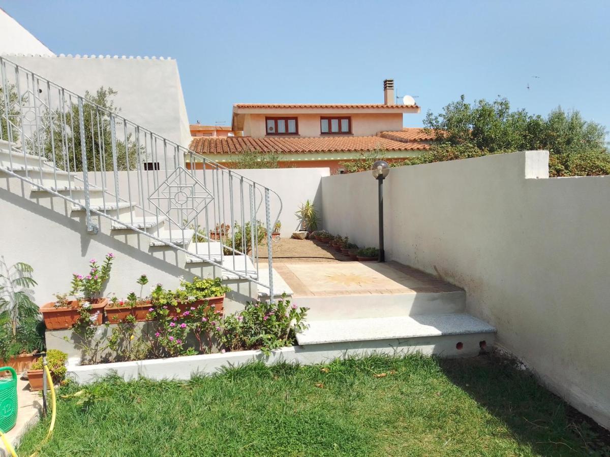Siniscola Casa Vacanze Olmo מראה חיצוני תמונה